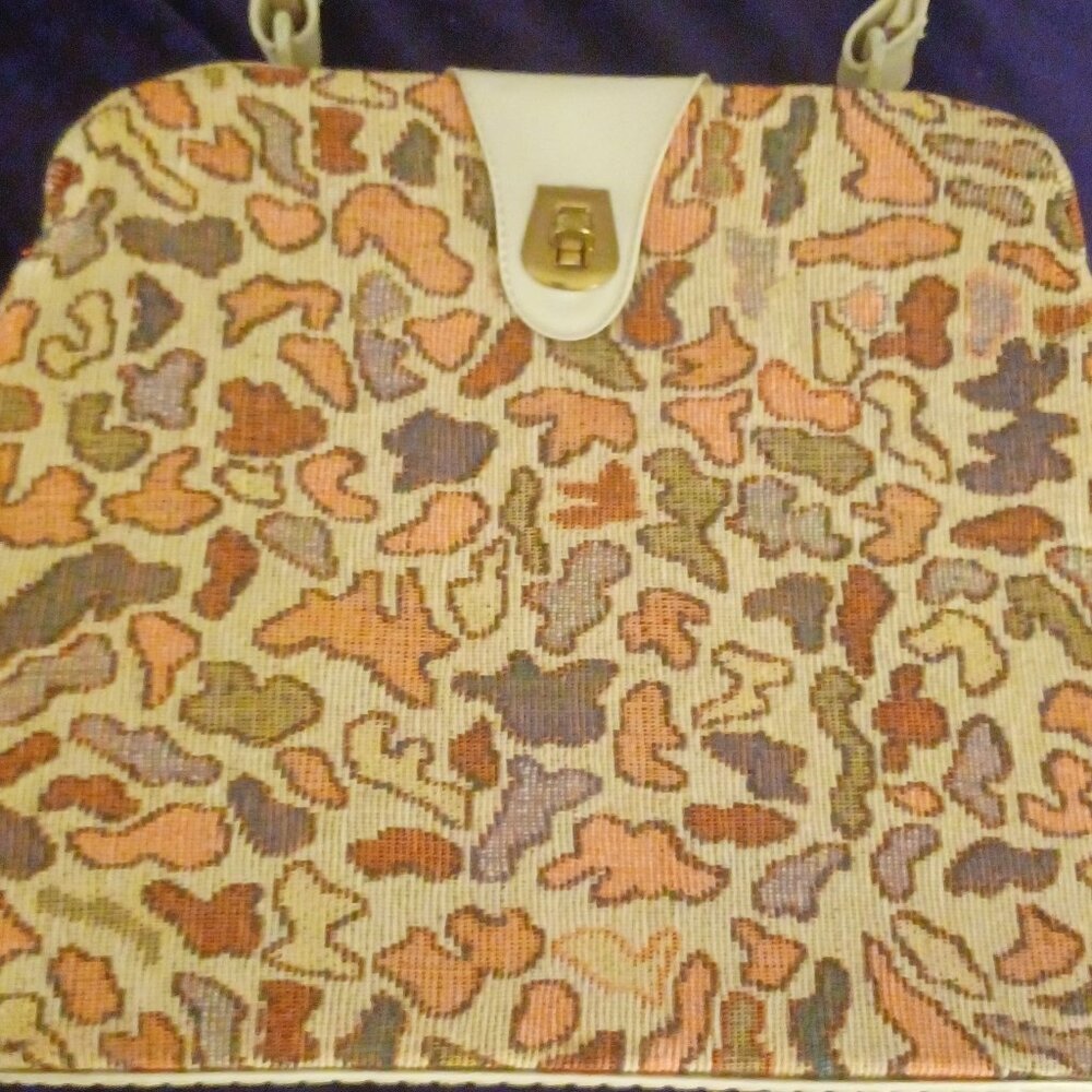 Vintage beige tapestry hand bag